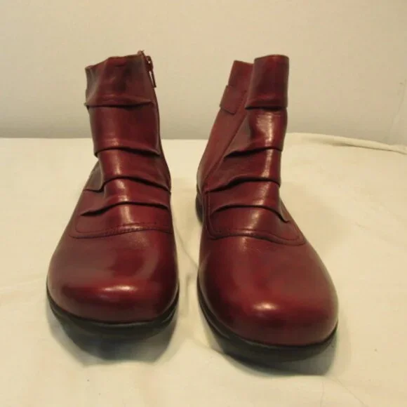 Clarks Dark Red Leather Ankle Boots - Picture 6 of 16